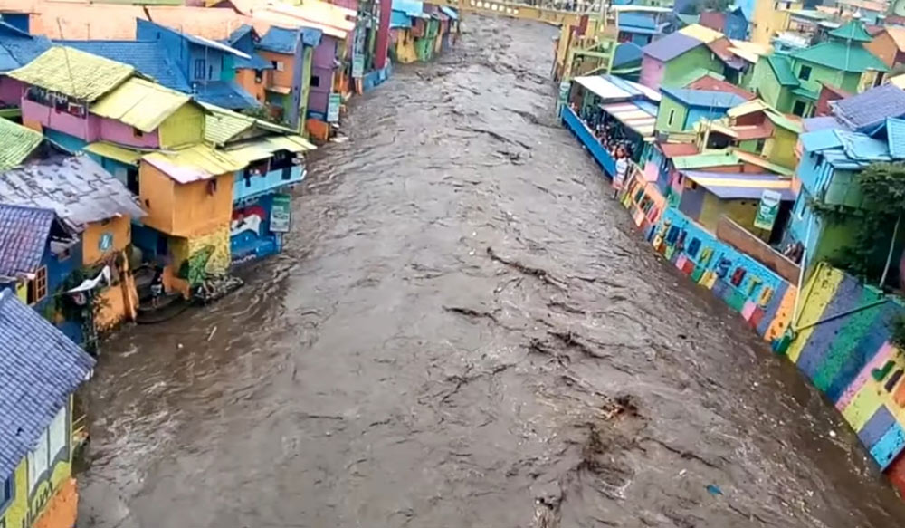 Tujuh kampung tematik di Kota Malang rusak setelah diterjang banjir bandang.