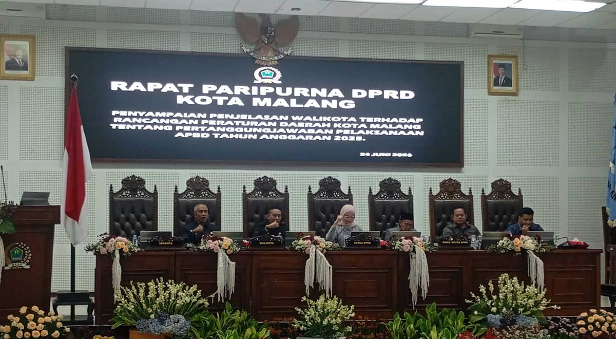 Penyampaian LKPJ yang dilakukan Wali Kota Malang dalam rapat paripurna.