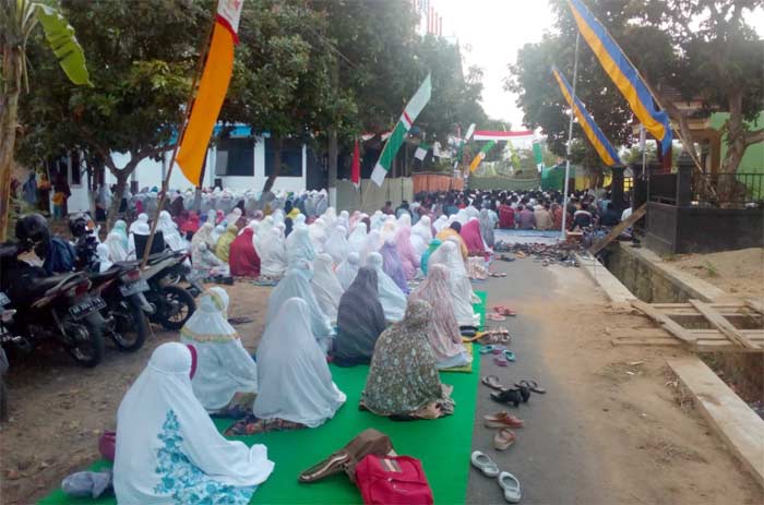 Suasana salat Ied di gedung Perwakilan MTA Pacitan.