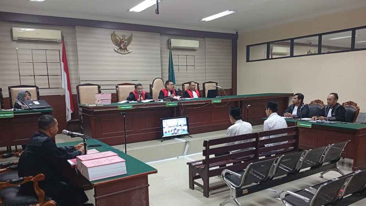 Kasus Korupsi Pengadaan Beras CSR PT Smelting, 3 Perangkat Desa Roomo Divonis Berbeda