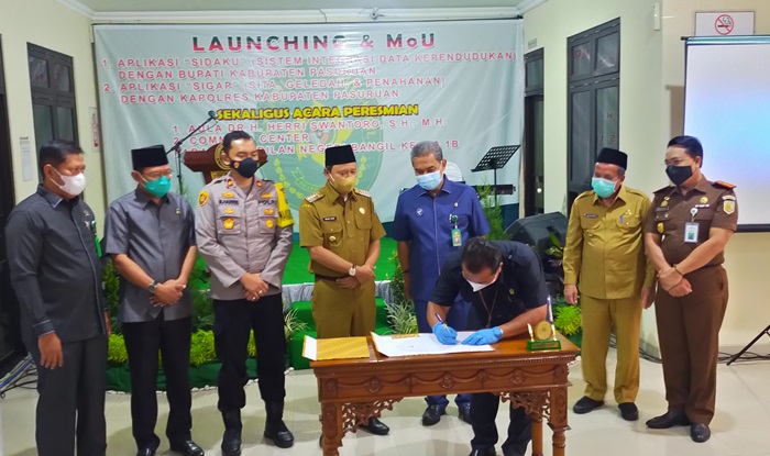 PN Bangil saat meluncurkan aplikasi Sidaku (Sistem Integrasi Data Kependudukan).