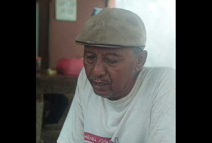 Hadi Purnomo, salah seorang petani di Pacitan. foto: Yuniardi Sutondo/ bangsaonline.com