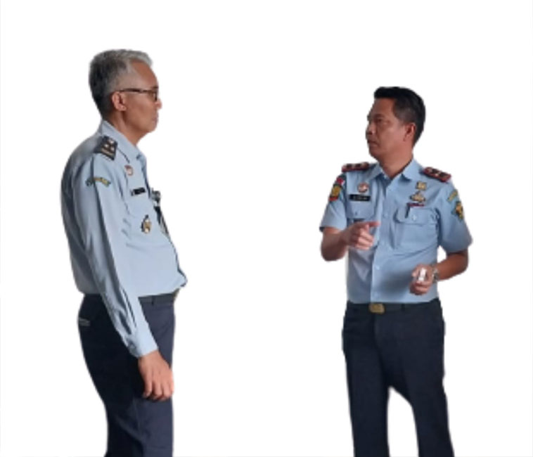 Kalapas Ngawi memberikan paparan pada tim monitoring dari Kanwil Jatim