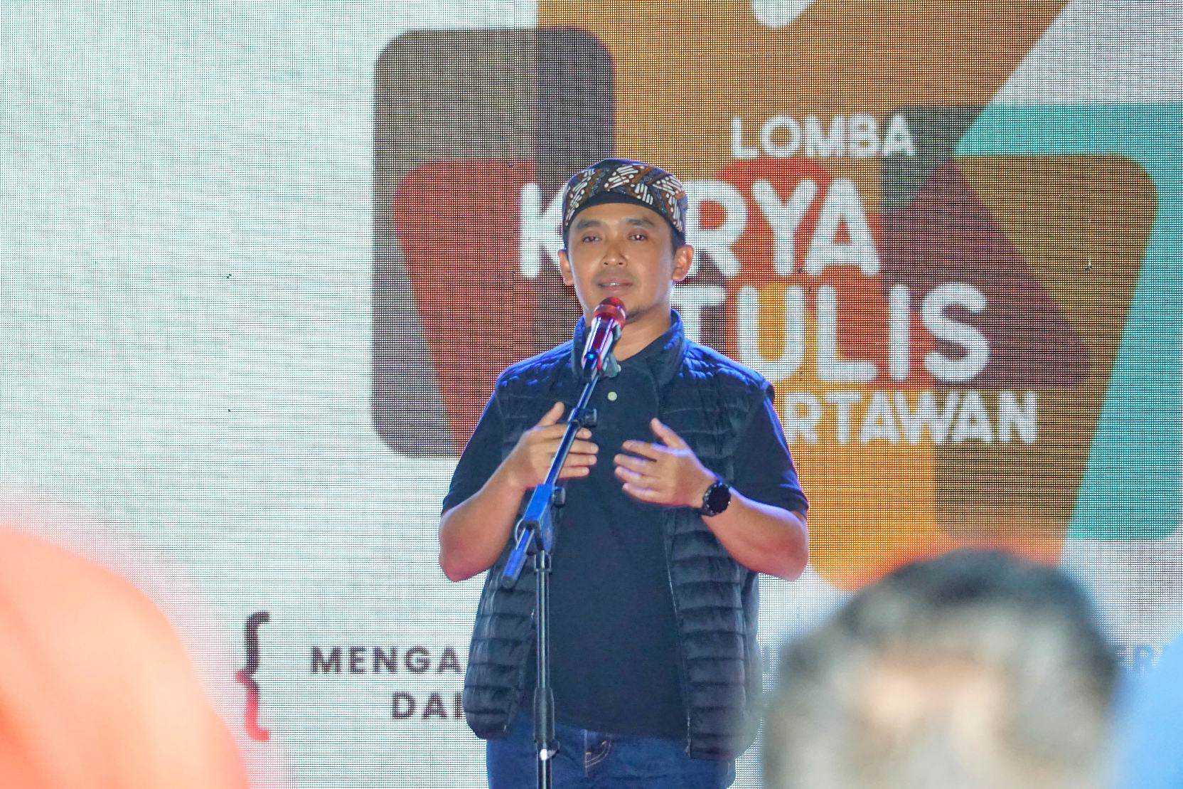 Malam Anugrah LKTW,  Pemkot Pasuruan Deklarasi Komitmen Keterbukaan Informasi Publik