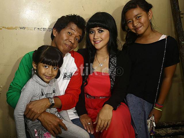 Kiwil dan Meggy serta dua buah hatinya. Foto: detik.com