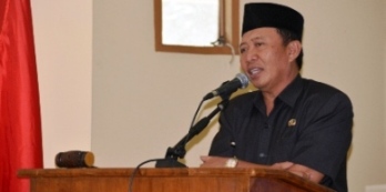 Bupati Tuban, Fathul Huda, dalam acara NU beberapa hari yang lalu. (Suwandi/BANGSAONLINE)