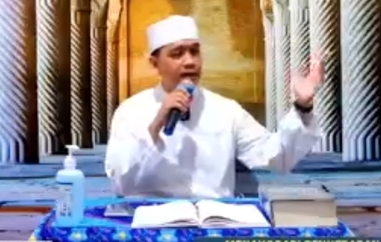 KH Imamul Muttaqin Djauhari. Foto: you tube