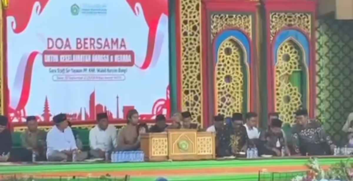 Doa bersama yang digelar Ponpes Waha Bangil, Kabupaten Pasuruan.