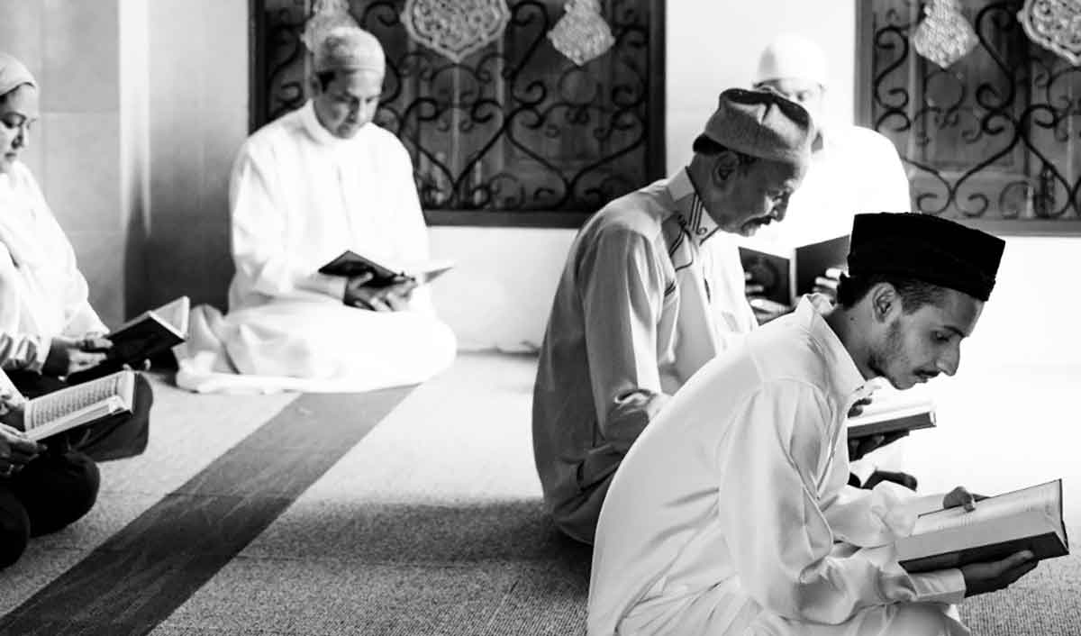 Masjid Ramai dengan Jamaah I’tikaf, Begini Tata Caranya