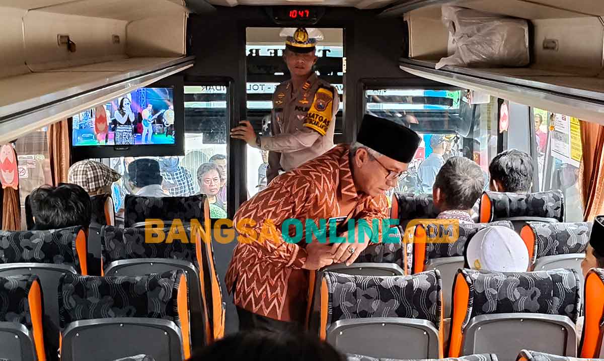 Pastikan Kesiapan Mudik Lebaran 2025, Gus Qowim Pantau Pelaksanaan Ramp Check di Terminal Tamanan