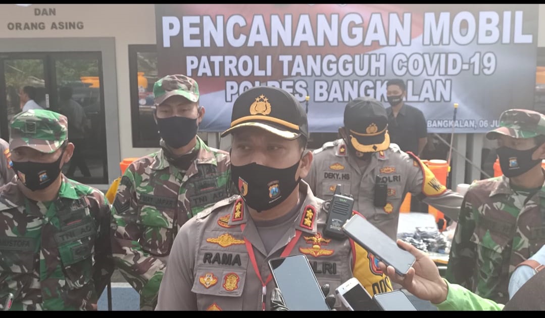 Kapolres Bangkalan, AKBP Rama Samtama Putra saat dikonfirmasi wartawan di Mapolres Bangkalan, Senin (6/7/2020).