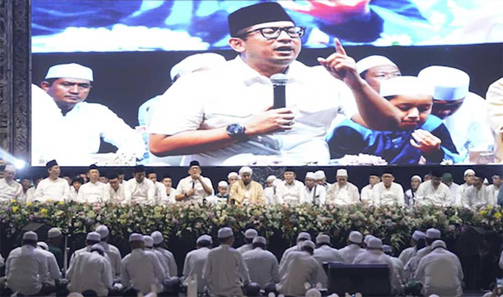 Pj Wali Kota Mojokerto, Moh Ali Kuncoro di acara selawat bersama Habib Syech.