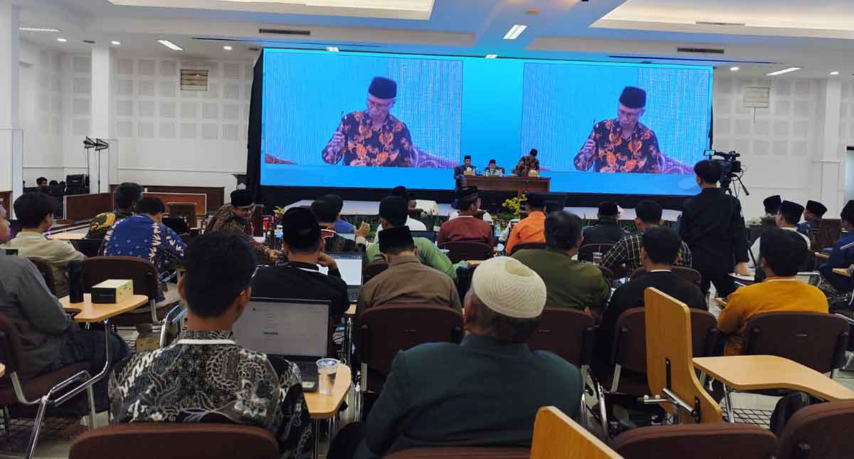 Ketua Pondok Pesantren Wali Barokah, KH. Sunarto, saat memberi sambutan. Foto: Ist