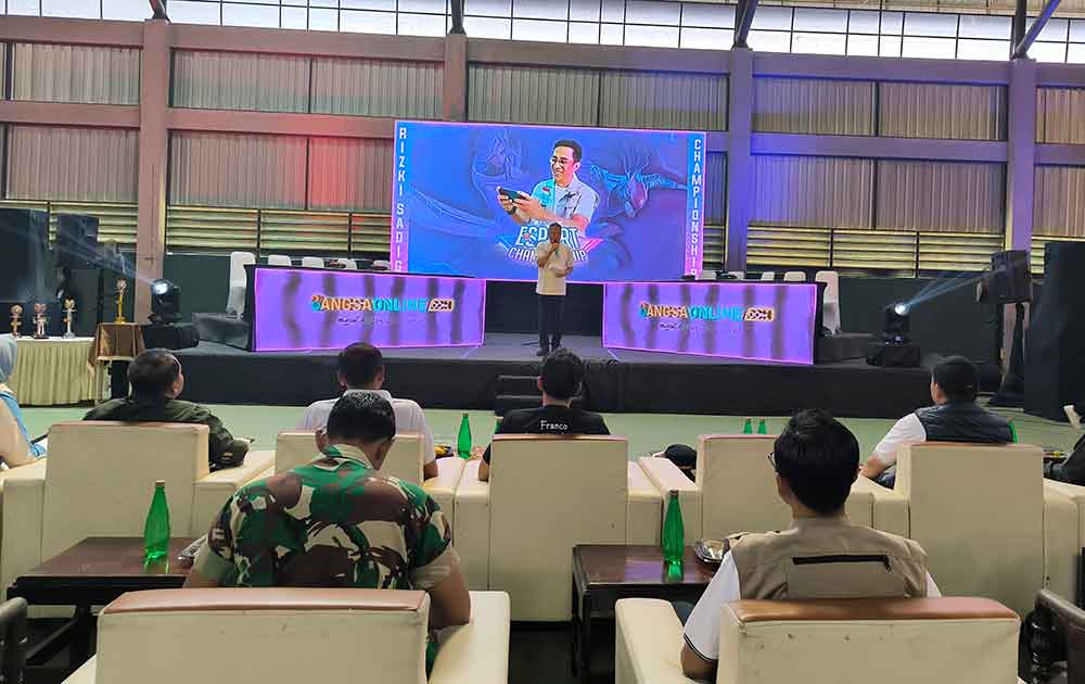 Bupati Tulungagung, Gatut Sunu Wibowo, saat memberikan sambutan dalam pembukaan Turnamen E-Sport MLBB Piala Rizki Sadig 2025. 