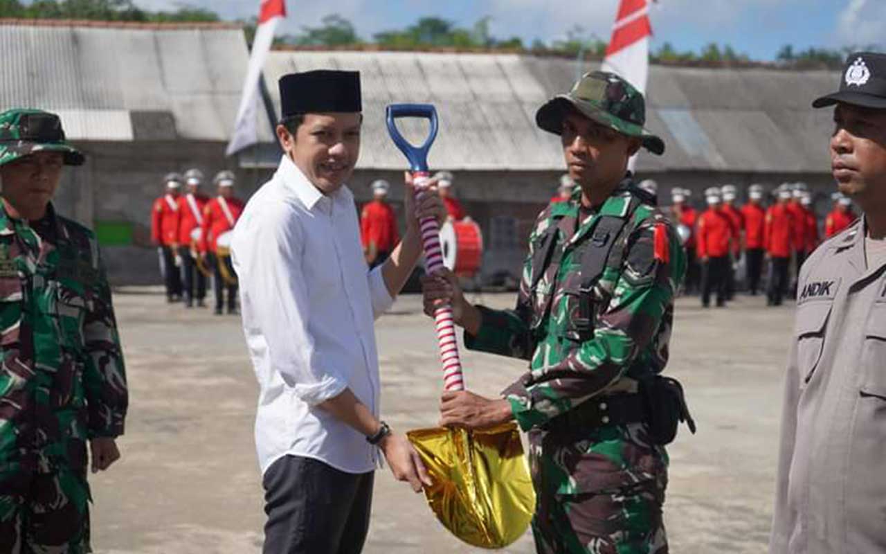 Wakil Bupati Trenggalek, Syah Natanegara membuka TNI Manunggal Membangun Desa (TMMD) ke-120 di Alun-alun Kota Trenggalek, Rabu (8/2/2024).