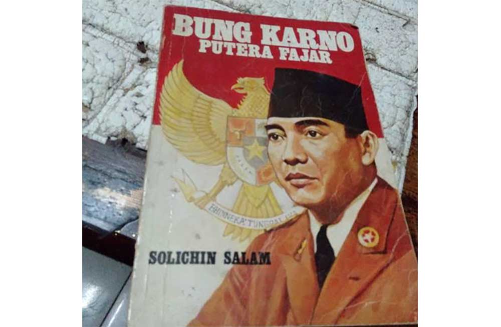 Buku Bung Karno Putera Fajar