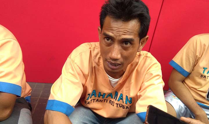 Pelaku saat dikeler di Mapolres Tuban.