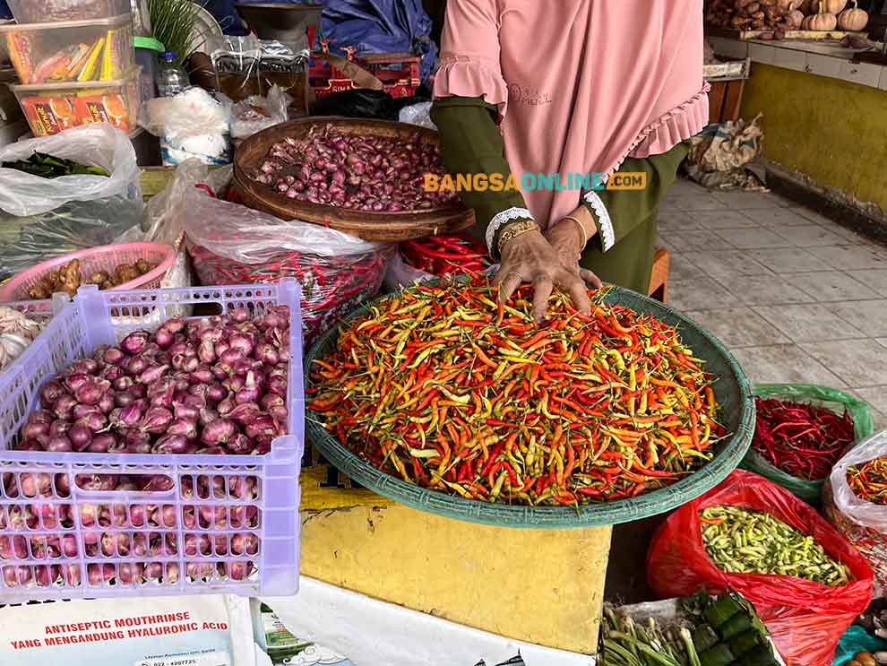 Harga cabai rawit merah di Jawa Tengah hari ini melambung tinggi. Foto: Bangsaonline.