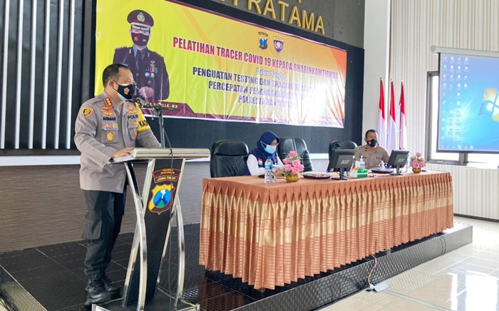 Kapolresta Banyuwangi Kombes Pol Arman Asmara Syarifudin saat memberikan sambutan.