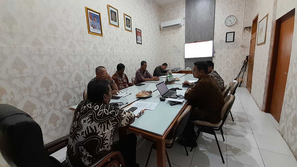 Rapat koordinasi yang dilakukan Kantah Kota Pasuruan dengan BPKAD.