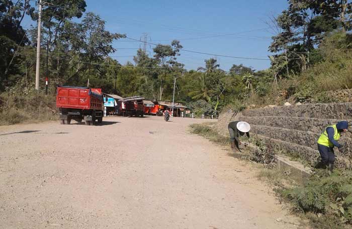 Upaya pemerataan jalan tengah dilakukan. (foto: ist)