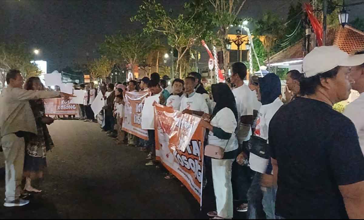 Deklarasi memenangkan kotak kosong di Bandar Grissee, Gresik. Foto: Ist