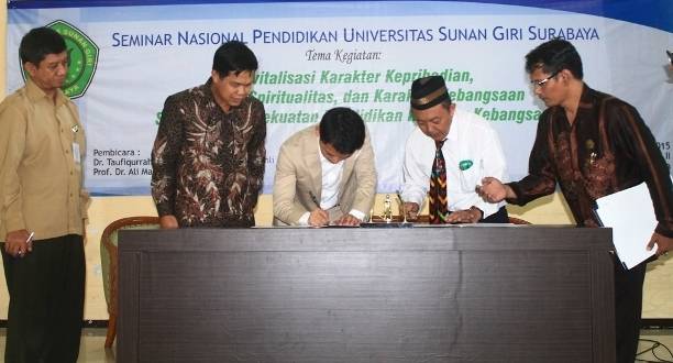 Unsuri Surabaya  Terus Kembangkan Akademik dan Kelembagaan