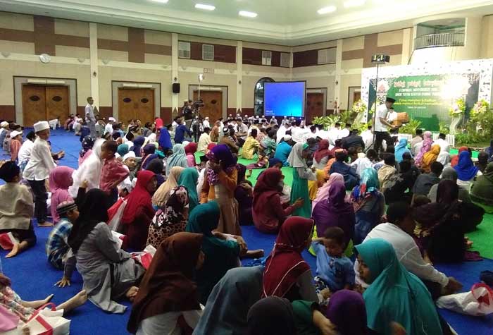 Buka Bersama dan santunan terhadap 1.500 anak Yatim yang digelar PT. Semen Indonesia.