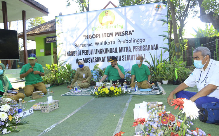 Teken Komitmen, Wali Kota Probolinggo dan Pelaku Usaha Siap Wujudkan 2022 Zero Sampah Plastik