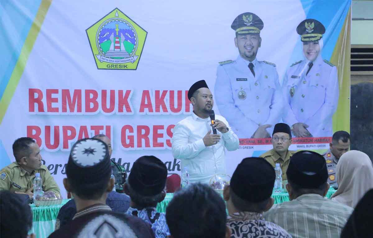 Bupati Gresik, Fandi Akhmad Yani, saat menyampaikan program dalam rembuk akur. Foto: Ist