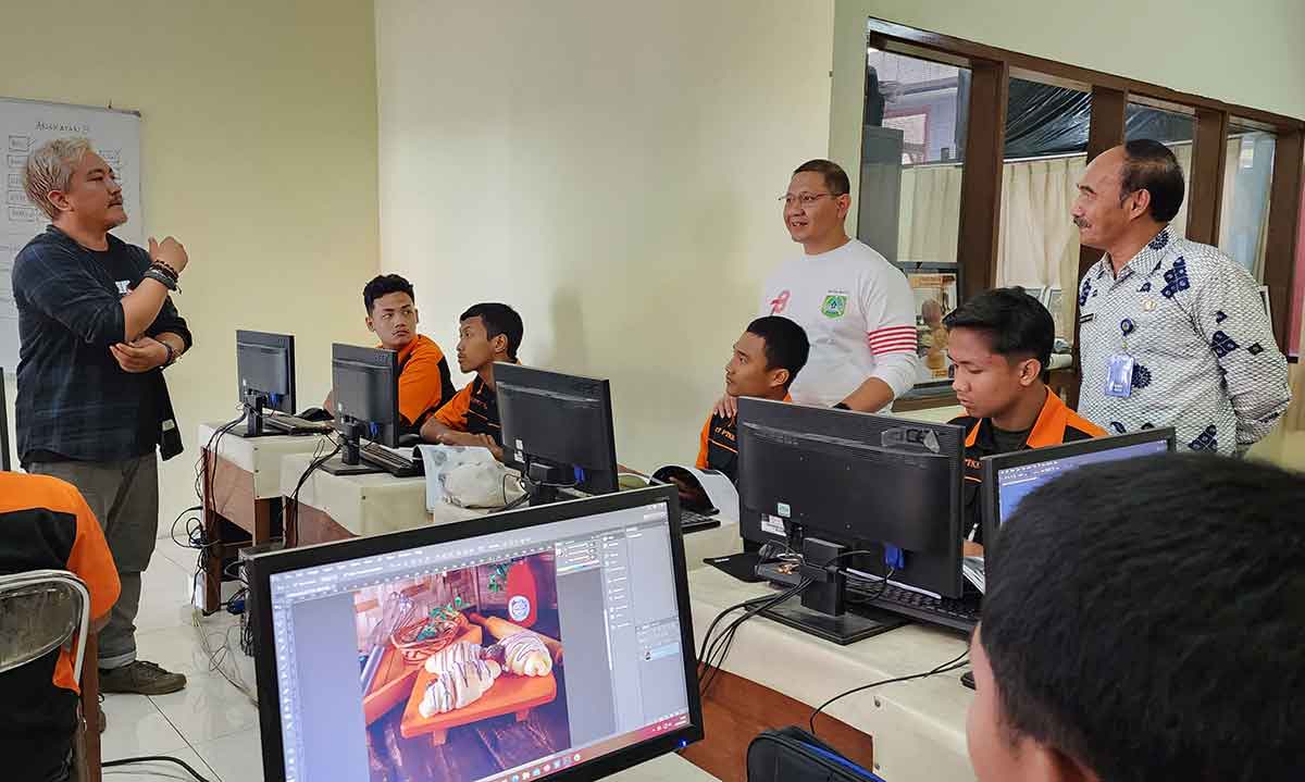 Dinas Pendidikan Jawa Timur Kembangkan Potensi Lulusan SMK dengan Cara ini
