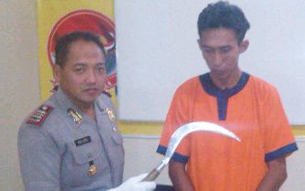 Gara-gara Pacar Ditelantarkan, Pria di Gresik Celurit Teman Sendiri