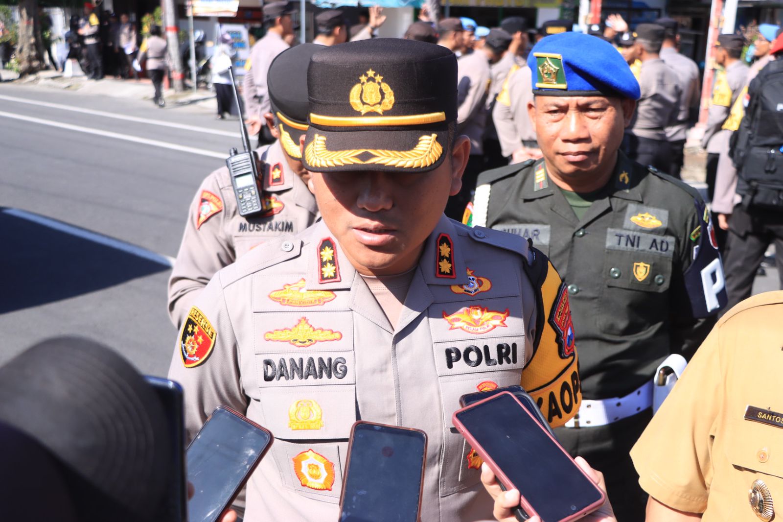 Kapolres Blitar Kota AKBP Danang Setiyo, saat memberi keterangan.