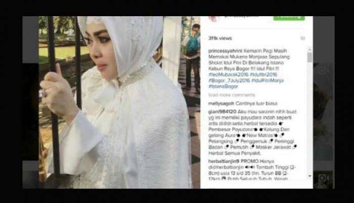 ​Mukena Idul Fitri Syahrini Hebohkan Netizen, Bagi-bagi Amplop Lagi