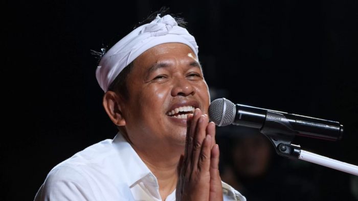 KDM Kepleset? Mau Gaji Warga Rp 10 Juta jika Jadi Gubernur Jakarta, Sekda: Salah Hitung KDM Kepleset? Mau Gaji Warga Rp 10 Juta jika Jadi Gubernur Jakarta, Sekda: Salah Hitung