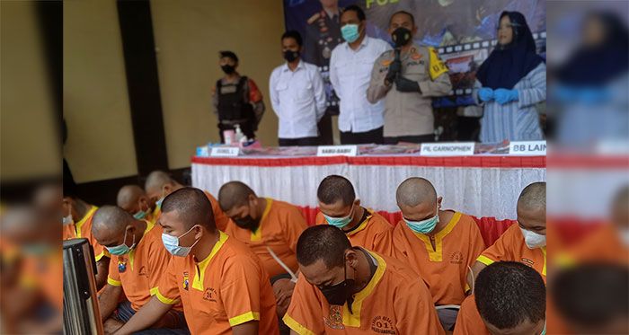 Ungkap 11 Kasus, Polres Lamongan Amankan 13 Tersangka Narkoba Ungkap 11 Kasus, Polres Lamongan Amankan 13 Tersangka Narkoba