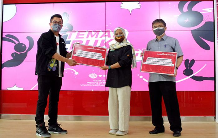 Dukung Pendidikan Nonformal dan UMKM Disabilitas, Smartfren dan BenihBaik Salurkan Donasi