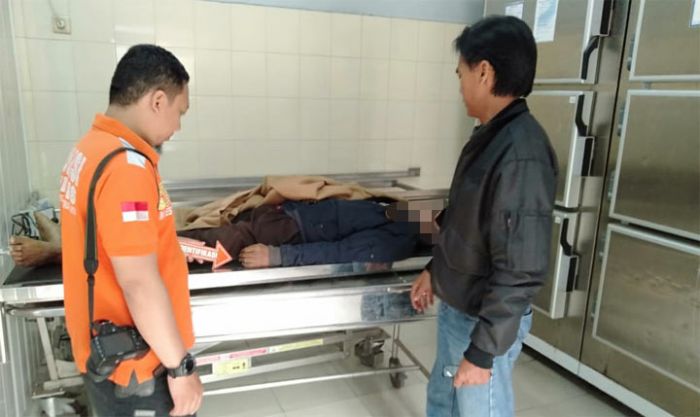 Pasar Larangan Geger, Seorang Pria Mendadak Tewas saat Belanja Kelapa Pasar Larangan Geger, Seorang Pria Mendadak Tewas saat Belanja Kelapa