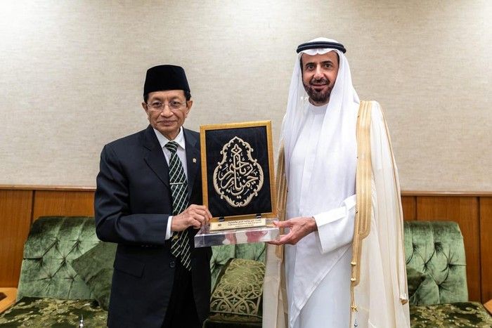 Haji Furoda itu Bisnisnya para Pangeran, Kini ada Fatwa: Haji Tak Sah Jika Tanpa Izin Haji Furoda itu Bisnisnya para Pangeran, Kini ada Fatwa: Haji Tak Sah Jika Tanpa Izin