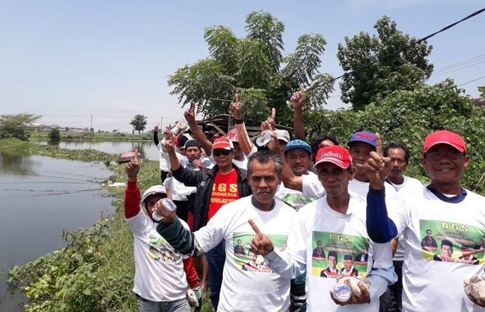 Mancing Bareng, RGS se-Jatim Kumpul Rapatkan Barisan Menangkan Jokowi-Ma Mancing Bareng, RGS se-Jatim Kumpul Rapatkan Barisan Menangkan Jokowi-Ma