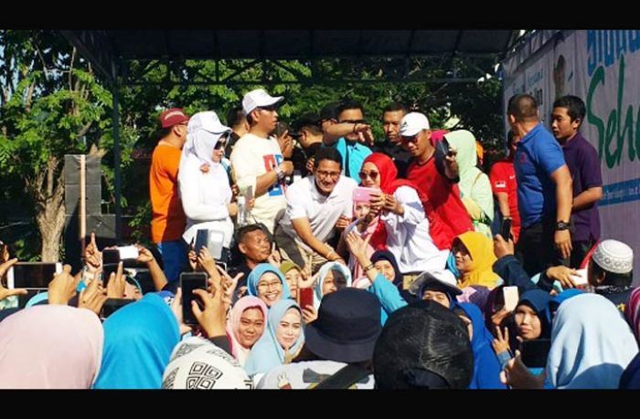 Cawapres Sandiago Uno Ajak Emak-emak dan Warga Sidoarjo Senam Bareng