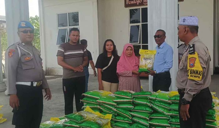 6 Ton Beras Murah Ludes di Gempol Pasuruan 6 Ton Beras Murah Ludes di Gempol Pasuruan
