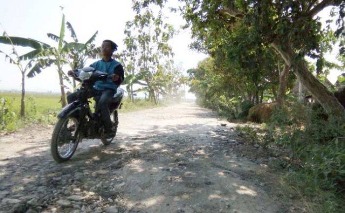 Warga Senori Tagih Janji Pertamina EP Terkait Perbaikan Jalan Warga Senori Tagih Janji Pertamina EP Terkait Perbaikan Jalan
