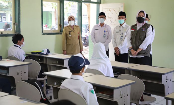 Wali Kota Batu Tinjau Pelaksanaan Pembelajaran Tatap Muka Terbatas