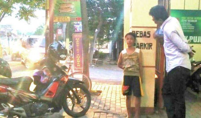Pemkab Baru Tahu, Reyang si Bocah SD Tukang Lap di Jombang Tak Tersentuh Bantuan Pemkab Baru Tahu, Reyang si Bocah SD Tukang Lap di Jombang Tak Tersentuh Bantuan