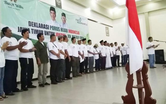 Poros Hijau Tuban Deklarasikan Dukungan untuk Jokowi-Ma Poros Hijau Tuban Deklarasikan Dukungan untuk Jokowi-Ma
