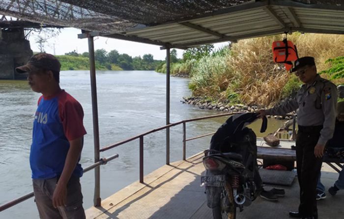 Perbaiki Tali Perahu, Pria asal Nganjuk Tenggelam di Sungai Brantas Perbaiki Tali Perahu, Pria asal Nganjuk Tenggelam di Sungai Brantas