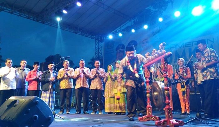 Pamerkan Produk Unggulan, Muslimat NU Gelar Pasar Rakyat di Sidoarjo Pamerkan Produk Unggulan, Muslimat NU Gelar Pasar Rakyat di Sidoarjo