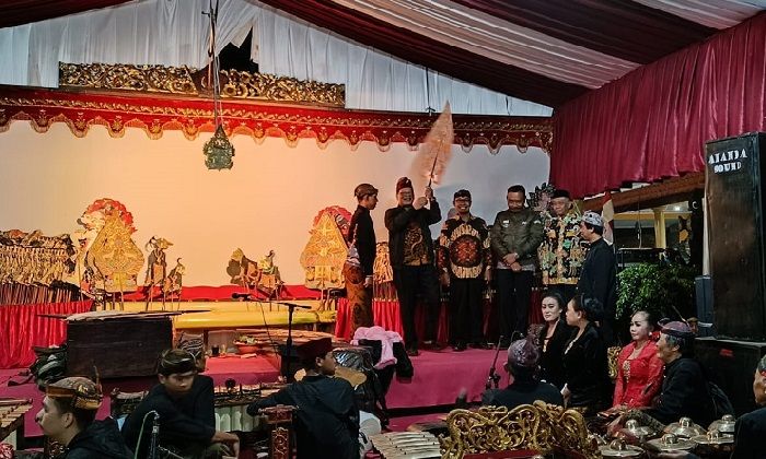 Wabup Malang Hadiri Piodalin Agung Pura Dharmayasa di Jamuran, Wagir Wabup Malang Hadiri Piodalin Agung Pura Dharmayasa di Jamuran, Wagir