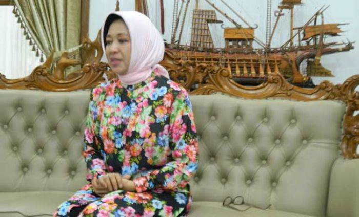 Sri Eko Rustianti, SH: Kalau Tak Ada Kartini, Tak Ada Wanita Jadi Dokter, Gubernur dan Presiden Sri Eko Rustianti, SH: Kalau Tak Ada Kartini, Tak Ada Wanita Jadi Dokter, Gubernur dan Presiden